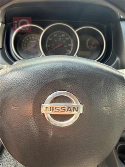 نيسان فيرسا